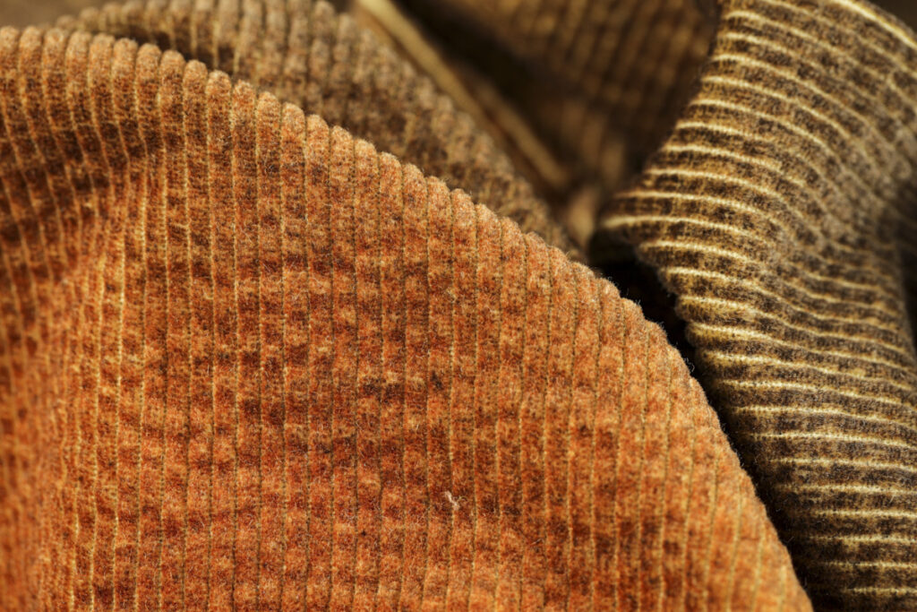 Velluto maltinto per abbigliamento